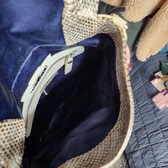 Henri Bendel Faux Leather Crossbody - Picture 5 of 6